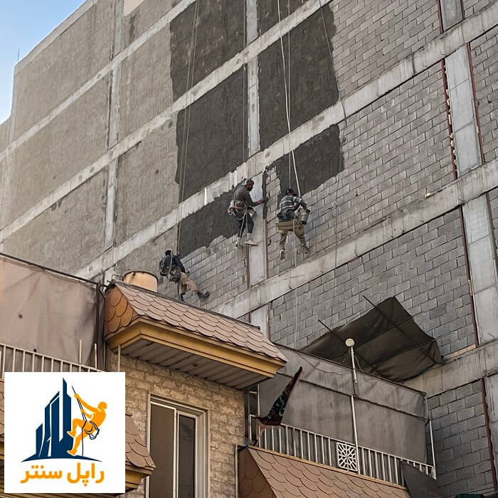 سیمان کاری در ارتفاع و نمای ساختمان