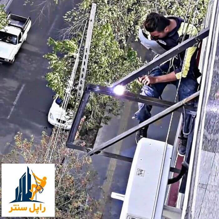 نصب کولر گازی آبی در ارتفاع و نمای ساختمان
